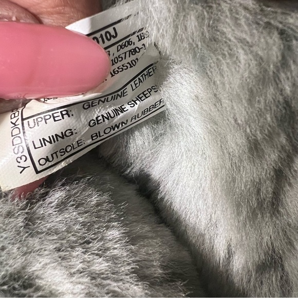 UGG Bailey Button Triplet Green Grey Women’s Size US 6 Boots Shearling Style - Picture 9 of 13